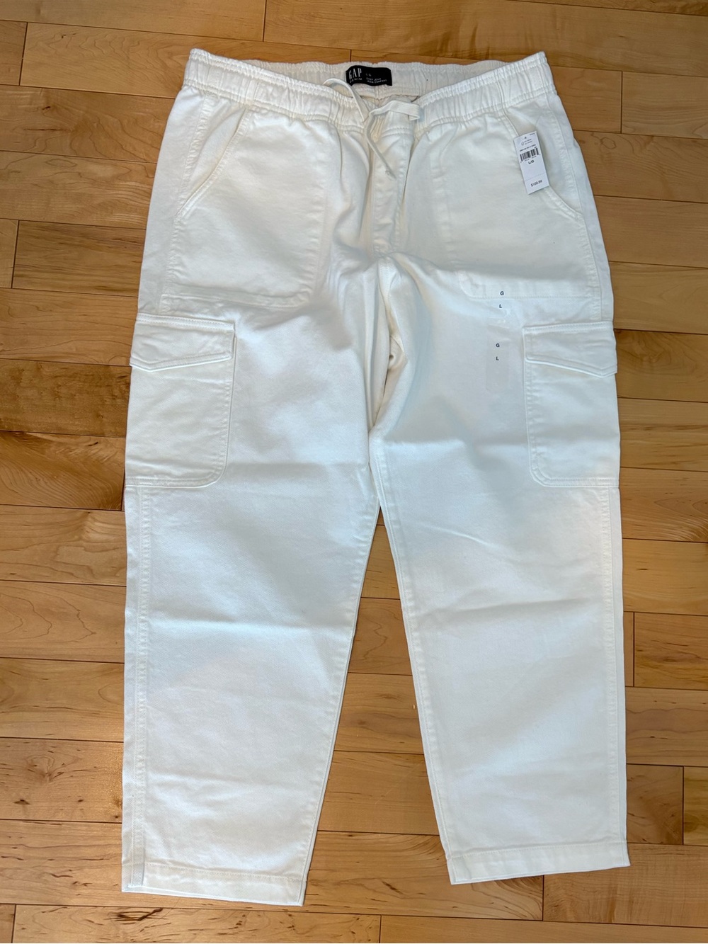 NWT Gap Easy Cargo Jeans